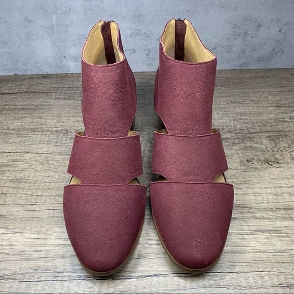 Lucky Brand~LK-Ralwan~Sugar Red Barclay~Womens~Size 9 M - Picture 3 of 9